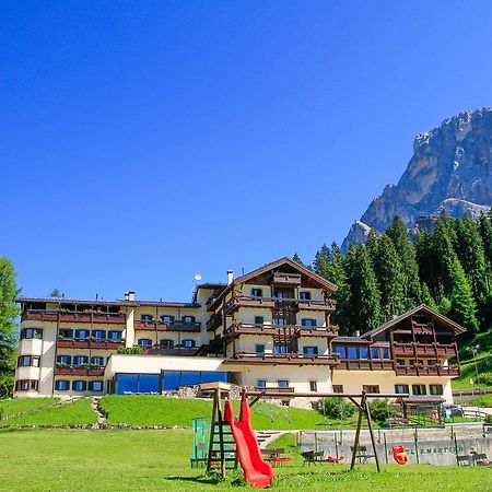 Hotel San Martino San Martino Di Castrozza Esterno foto