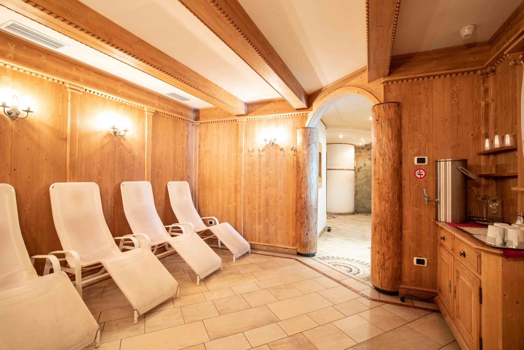 Hotel San Martino San Martino Di Castrozza Esterno foto