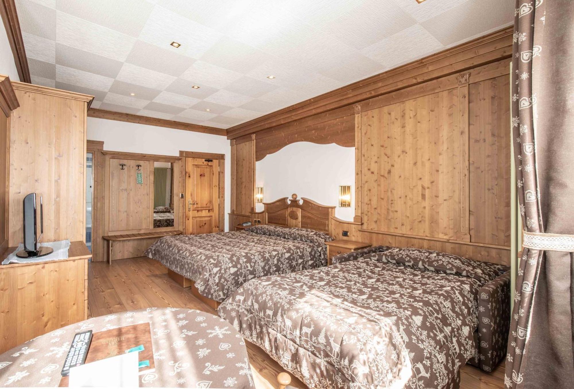 Hotel San Martino San Martino Di Castrozza Esterno foto