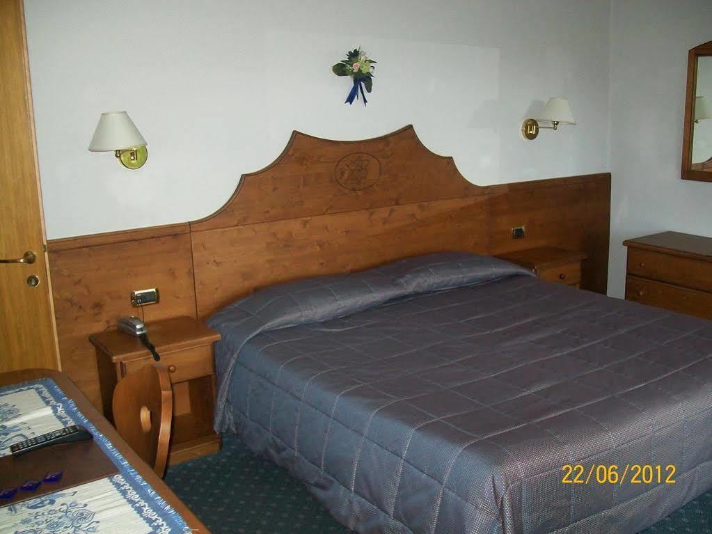 Hotel San Martino San Martino Di Castrozza Esterno foto